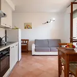 فندق Lola Piccolo E