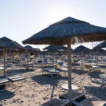 Hotel Lola Piccolo E Marina di Grosseto