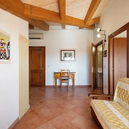 Hotel Lola Piccolo E